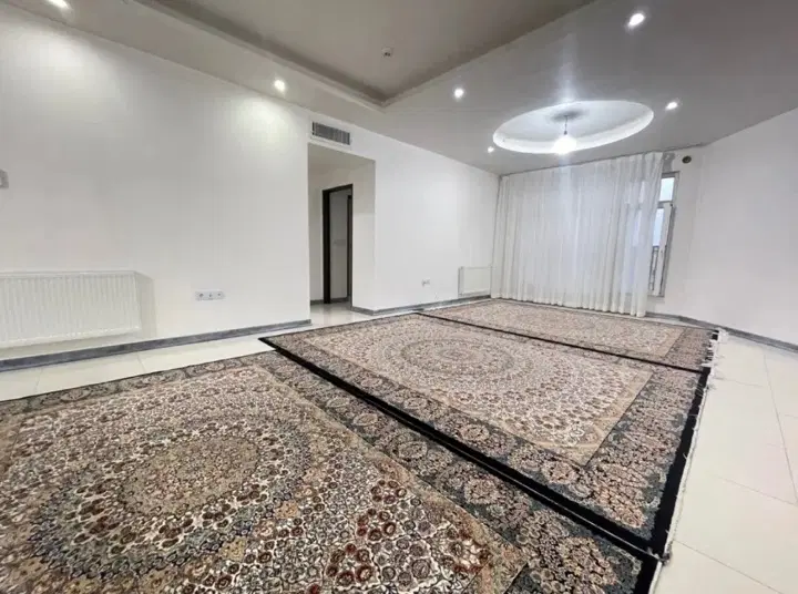 ۱۰۲ متر_سالن پرده خور_نوساز_فول امکانات_روبه نما