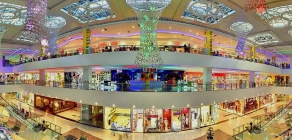 فروش ملک تجاری وحید _ بهترین موقعیت