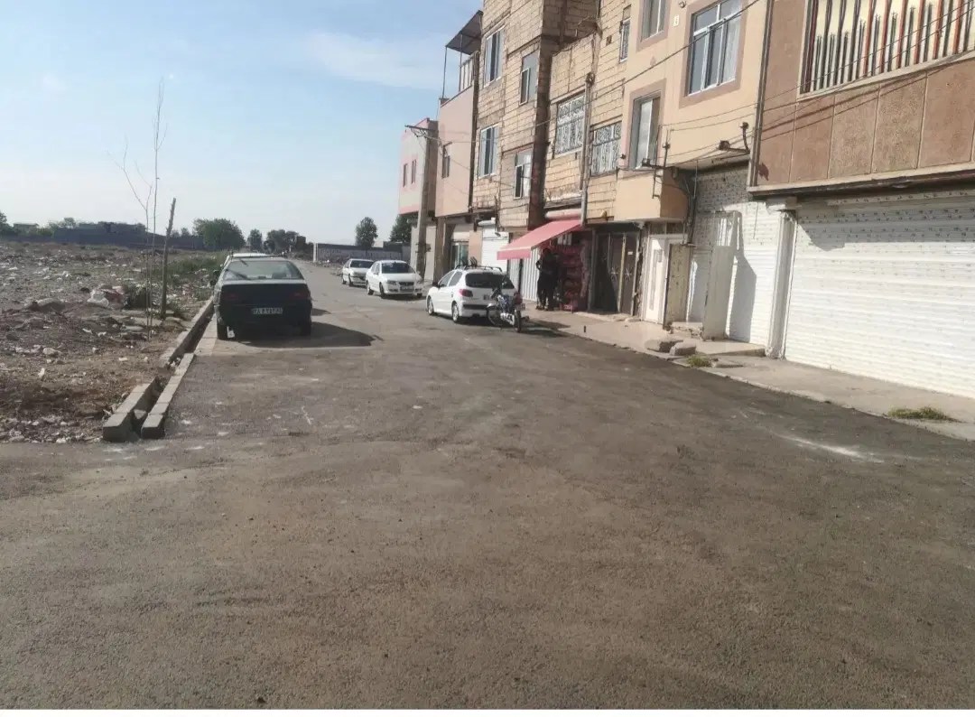 ۱۰۰۰ متر بر خ شهید باقری
