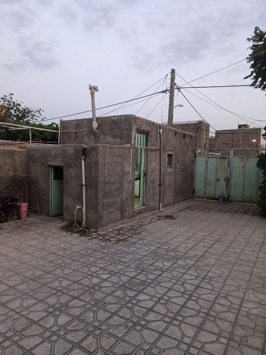 خانه ویلایی دو کله مناسب ساخت و ساز