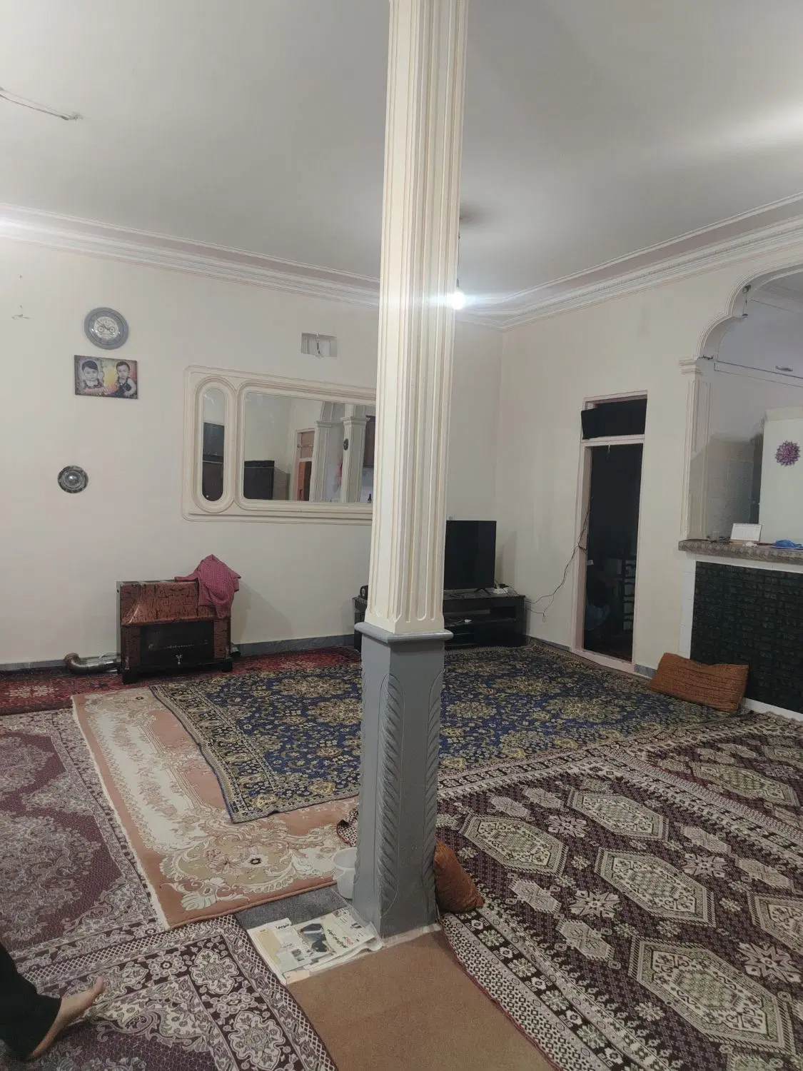 حیاط همکف باامکانات جداگانه درآناخاتون
