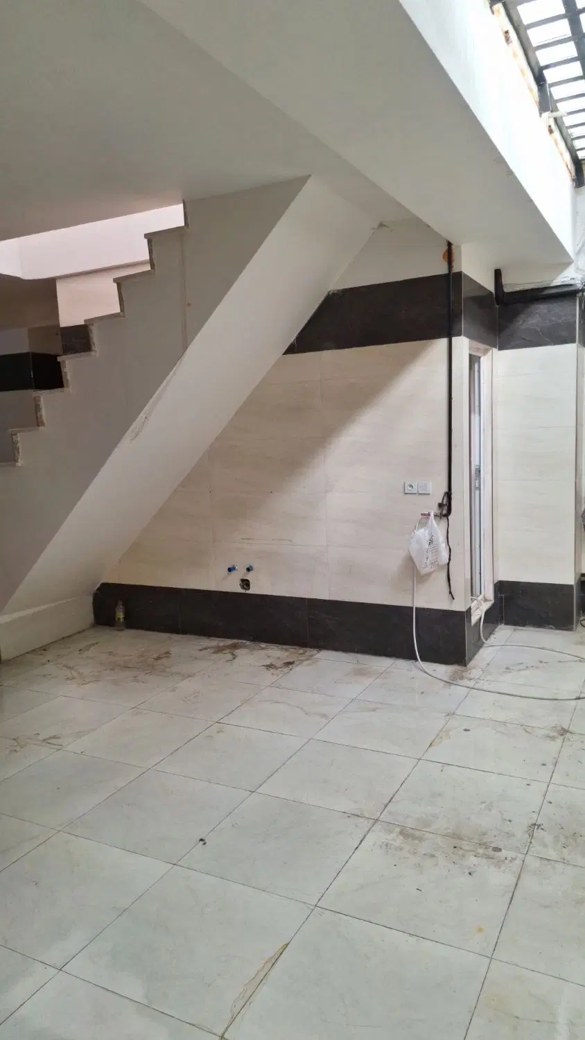 زیرزمین۱۴۰مترشهرک مهر