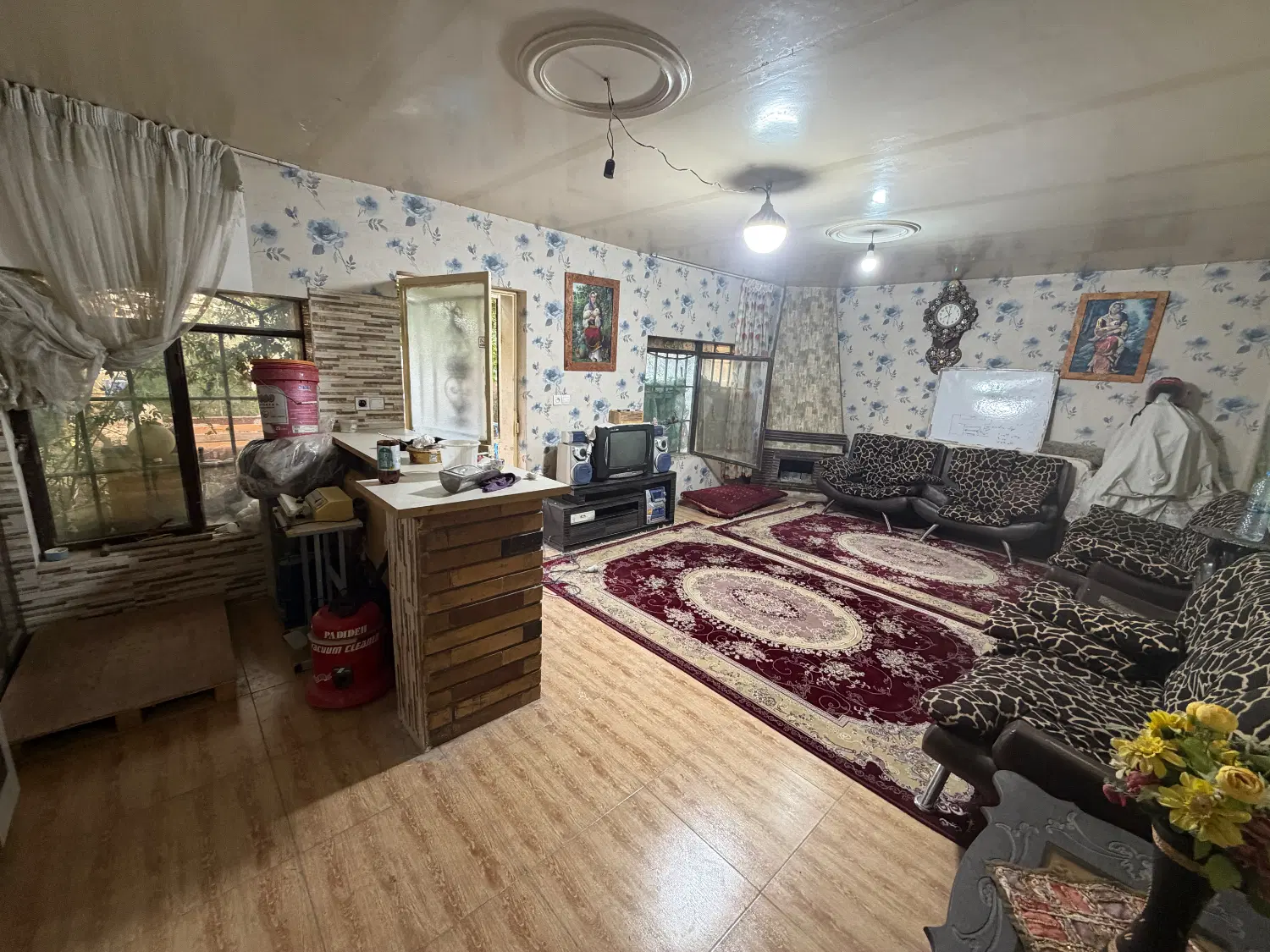 200 متر باغچه فروشی (فیلستان)