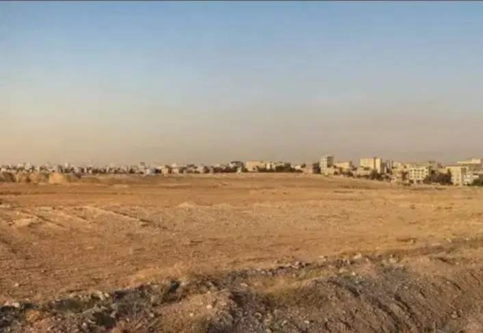 زمین تجاری صنوف مزاحم مهاجران 360 متر