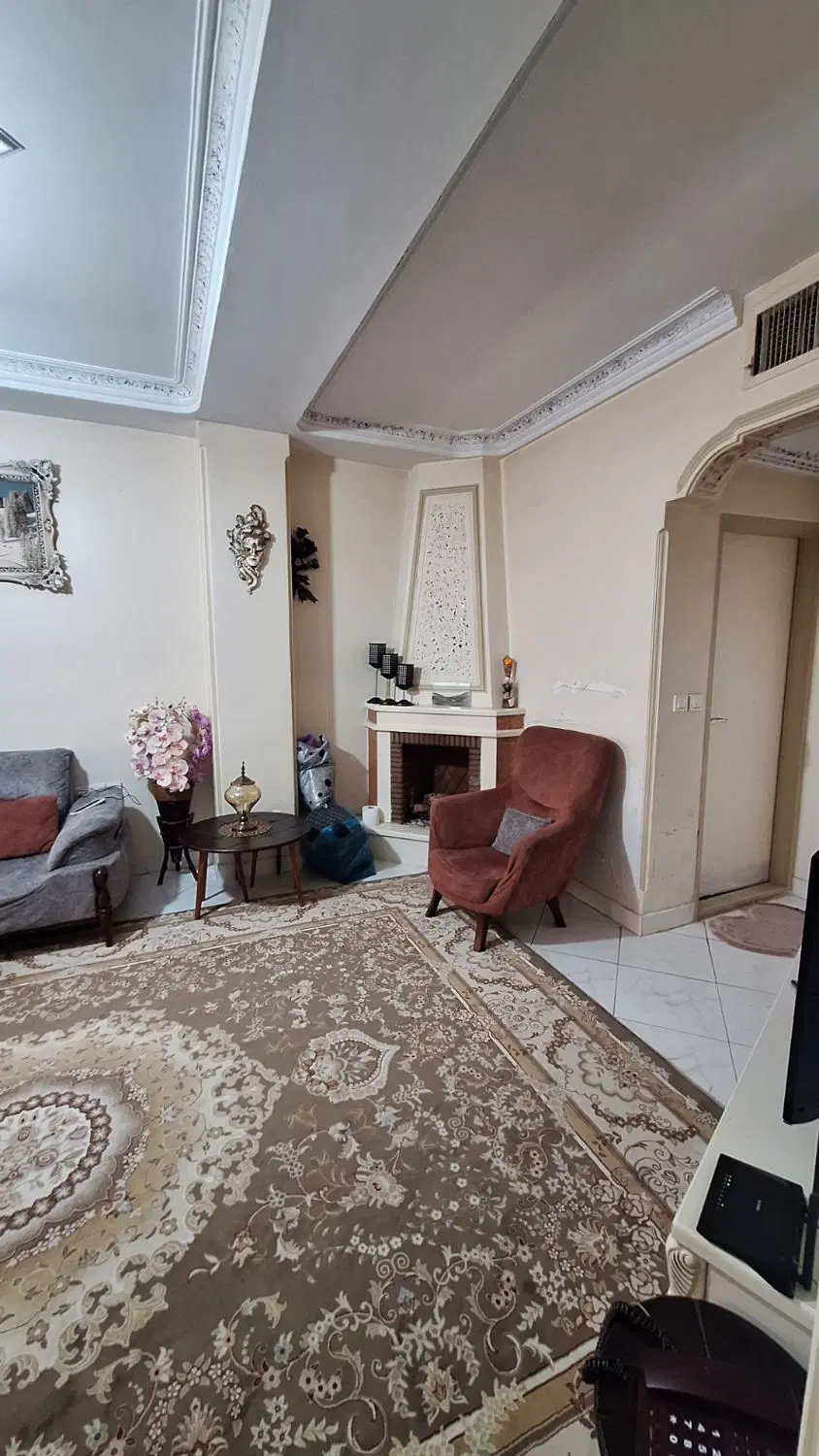 فروش واحد ۶۰ متری با پارکینگ در بلوار مرزبانان
