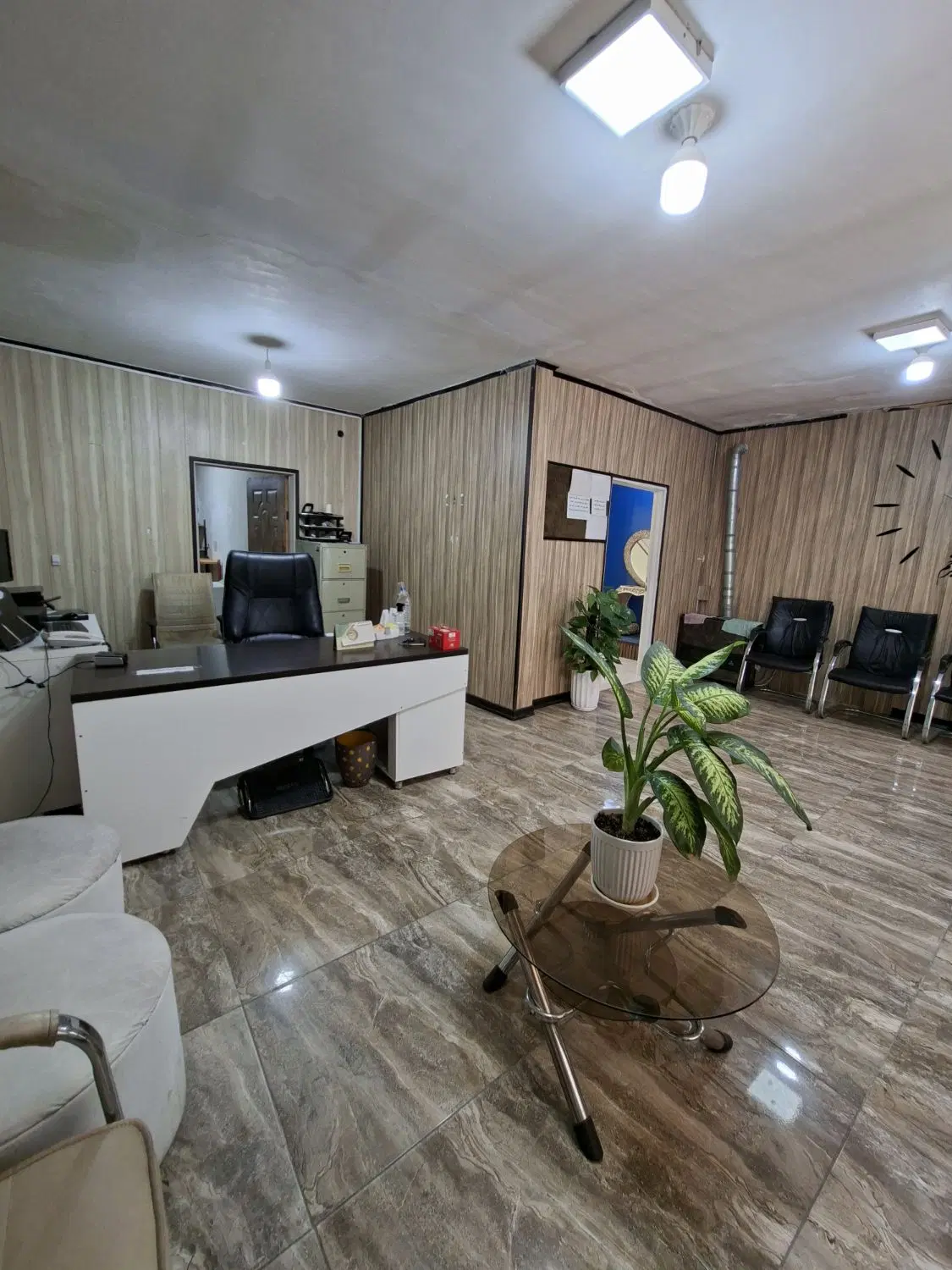 اجاره اداری تجاری ۱۸۰ متری