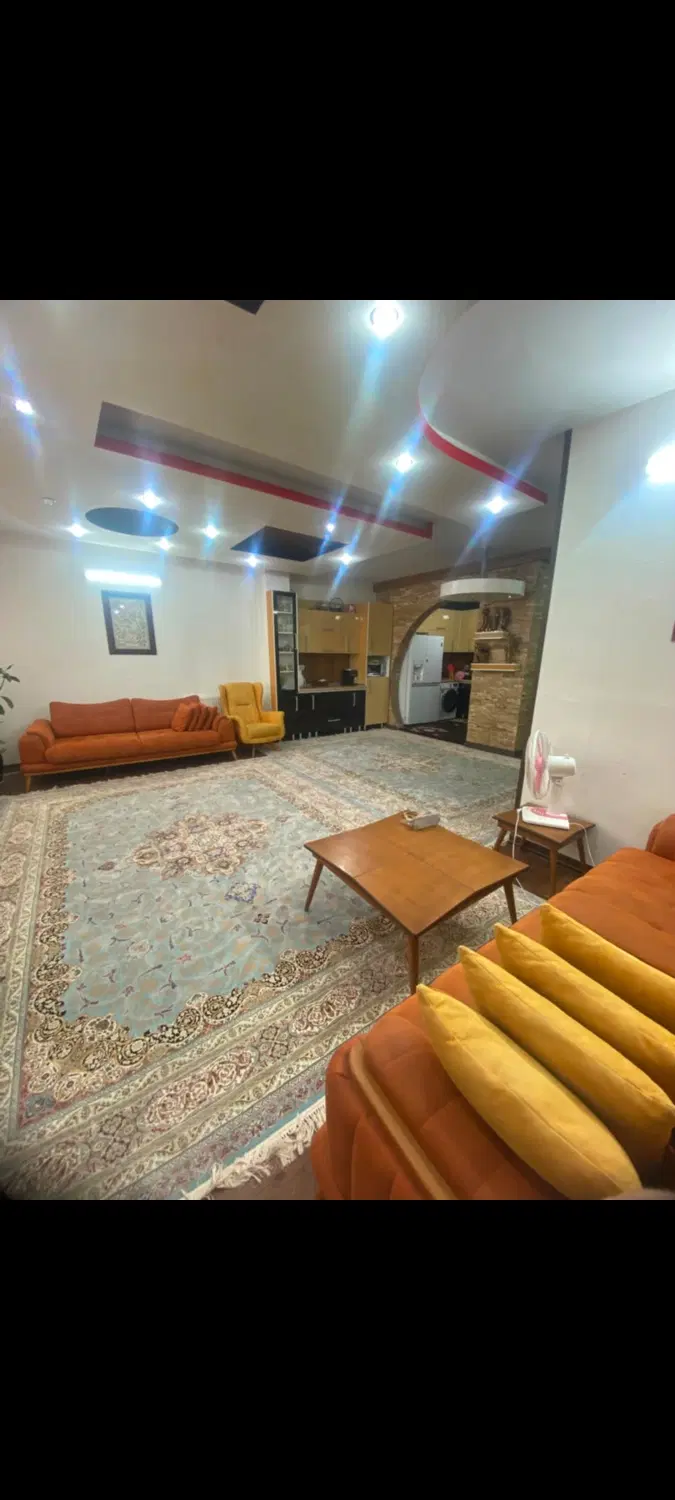 آپارتمان نظامی رازی