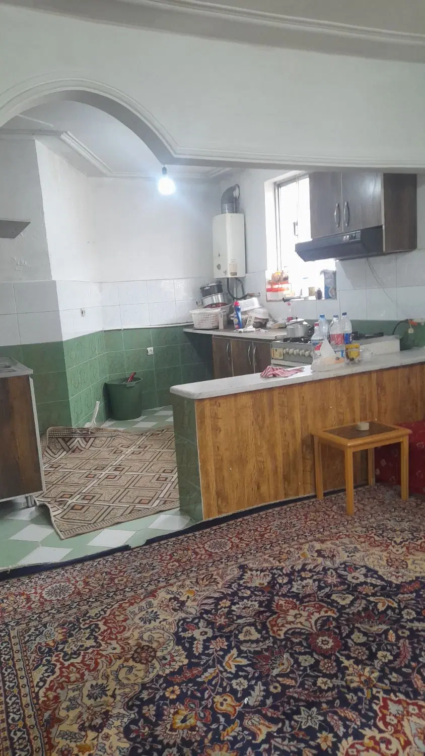 فروش خانه مسکونی دوطبقه دو واحد واحد بالا