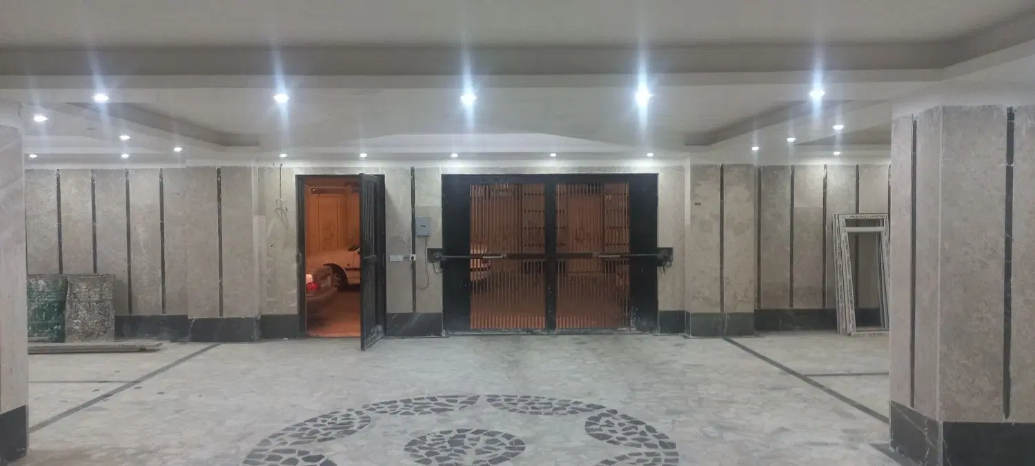 واحد نوساز خام ۱۰۷ متری