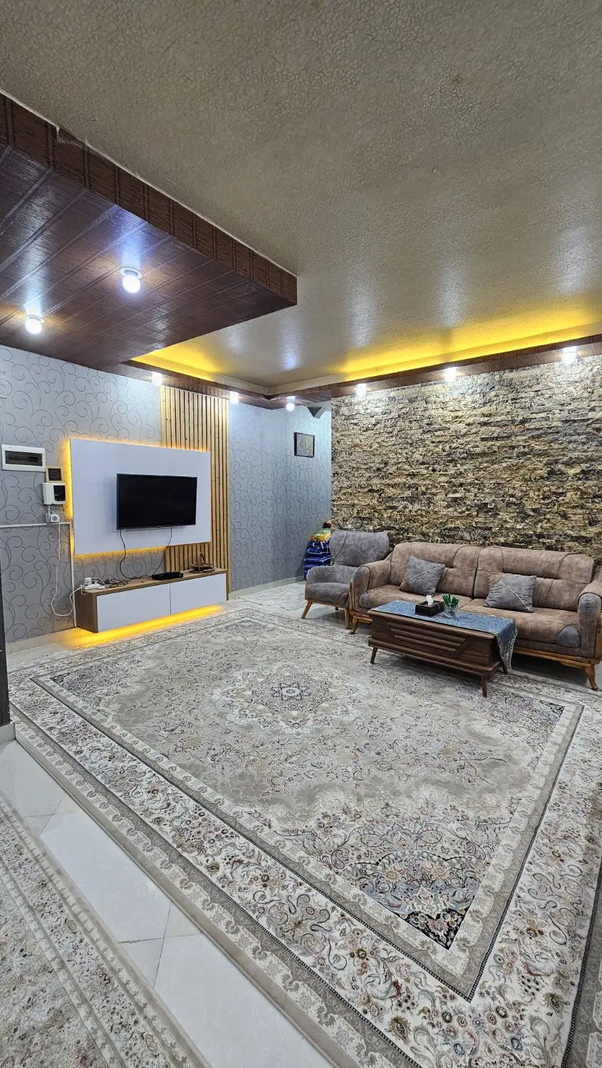 ۸۶متری تک واحده_تاپ لوکیشن خ توحید_فدایان اسلام