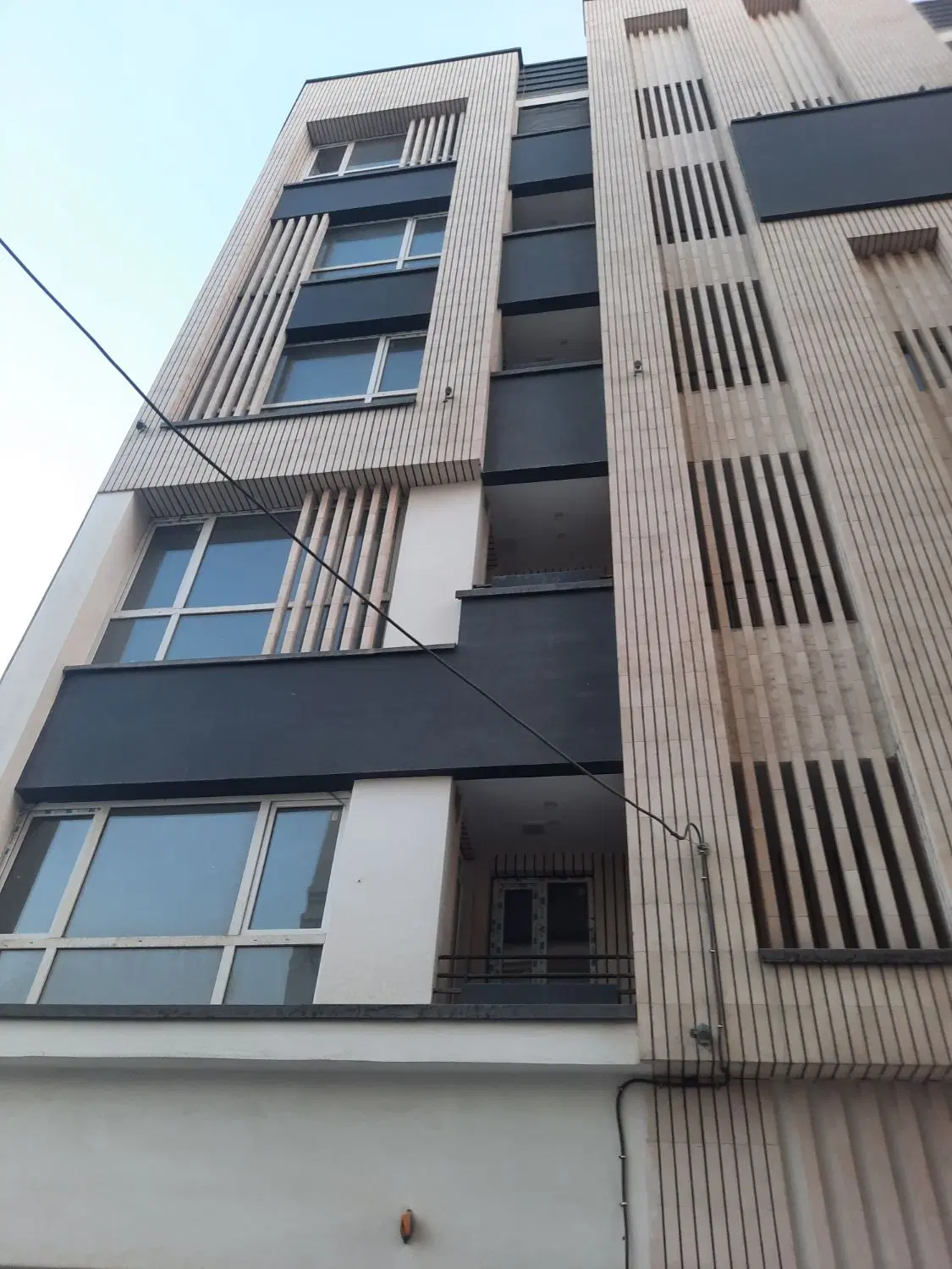 اپارتمان ۱۵۰متری ۳خواب تهاتر با خانه ویلایی