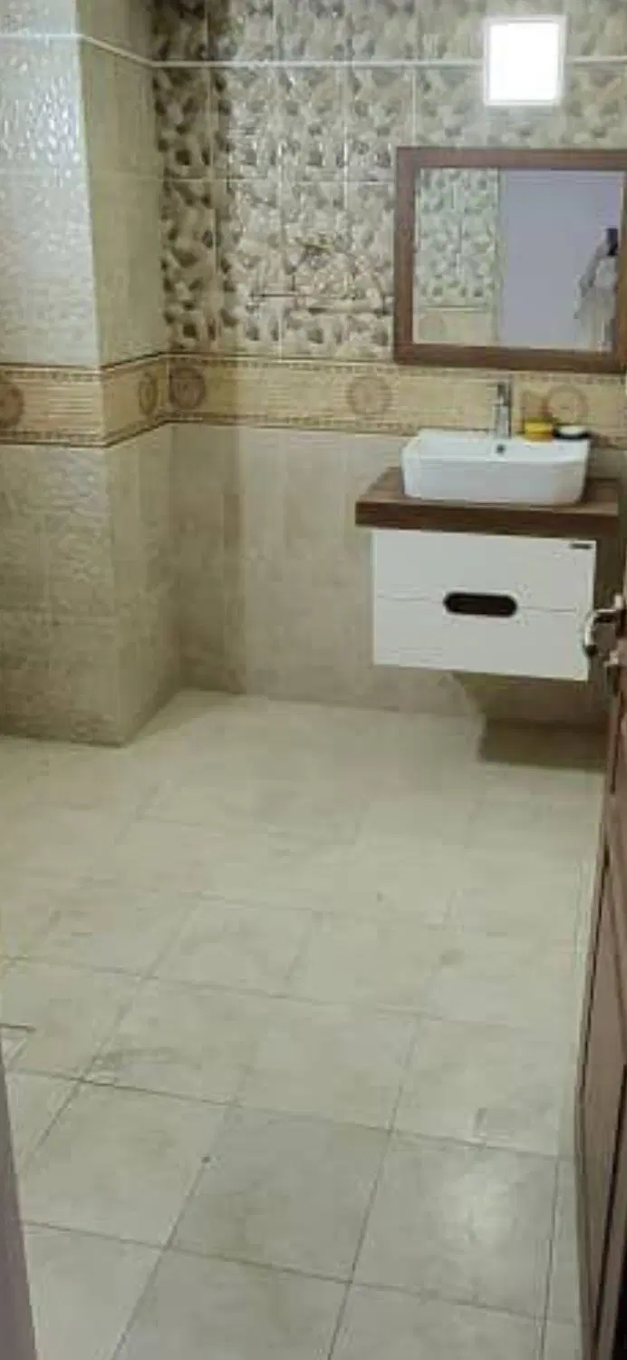 رهن واجاره تک واحدی(170 متری) فول در شیخ زاهد