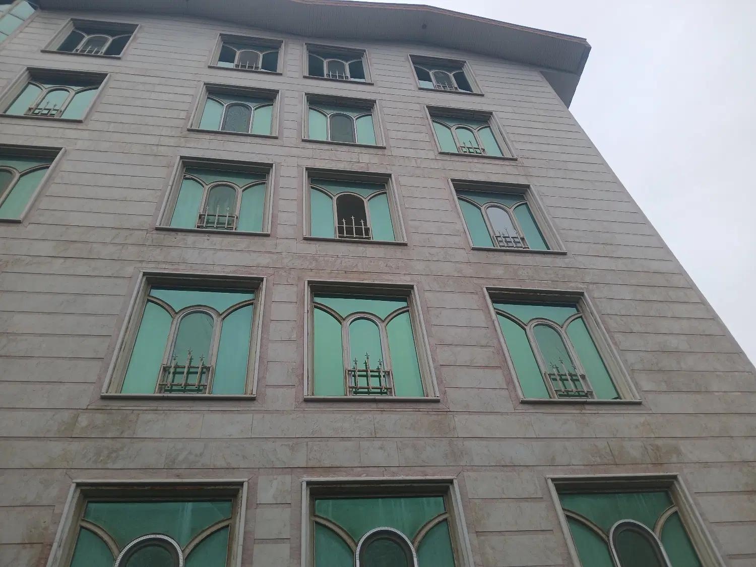 فروش آپارتمان مرکز شهر از مالک