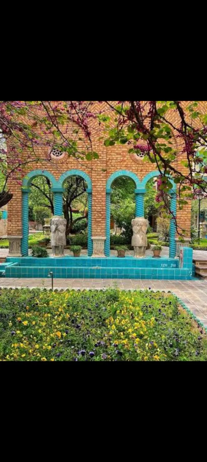۱۴۰متر۲خواب تکواحدحیاط اختصاصی معماری دار،شیک مبله
