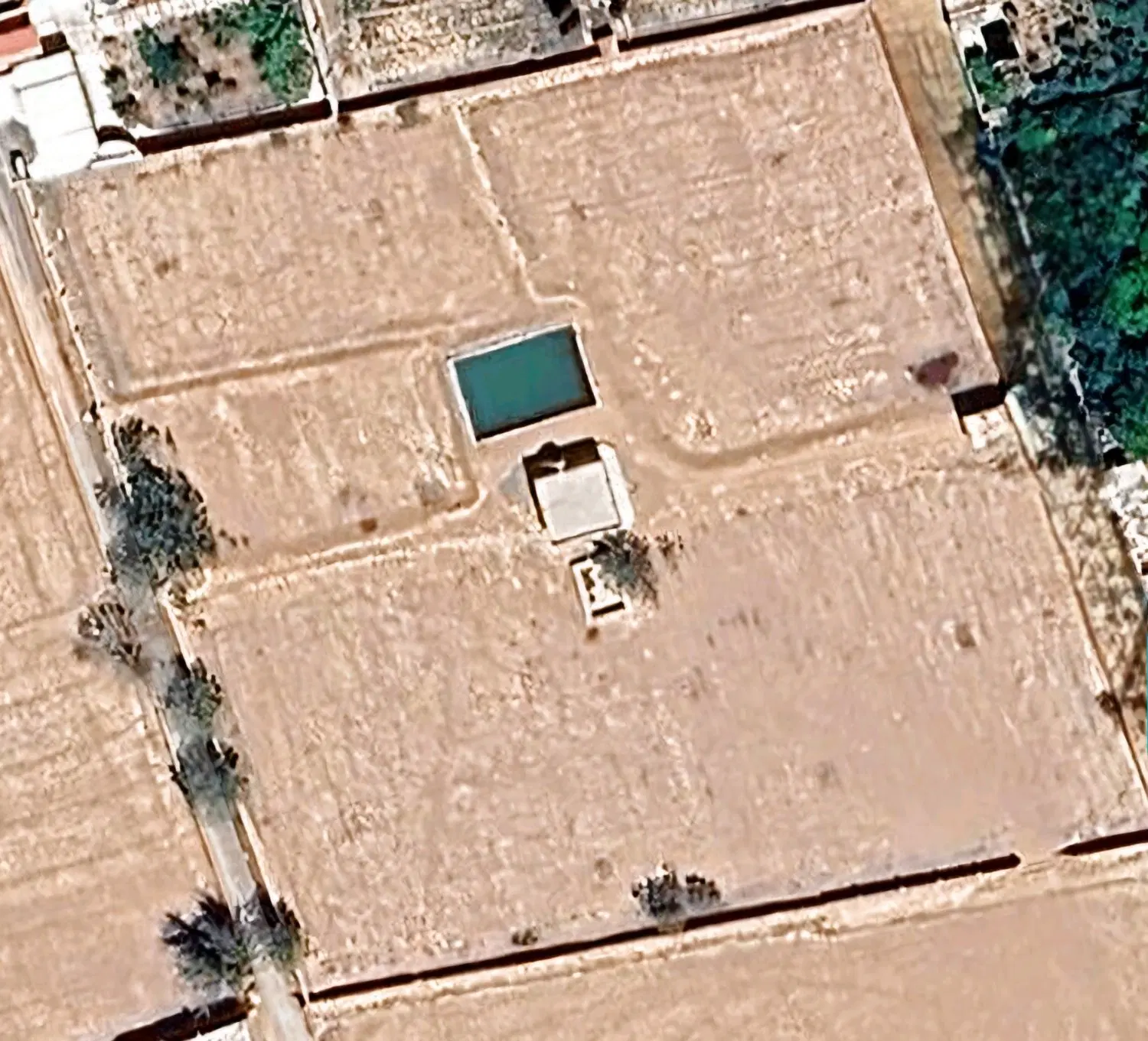 زمین محصور