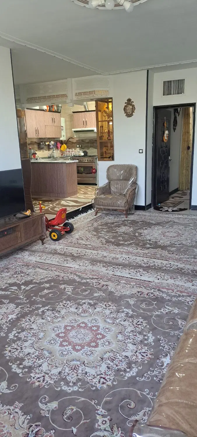 یک واحد از دوطبقه ۹۱متری