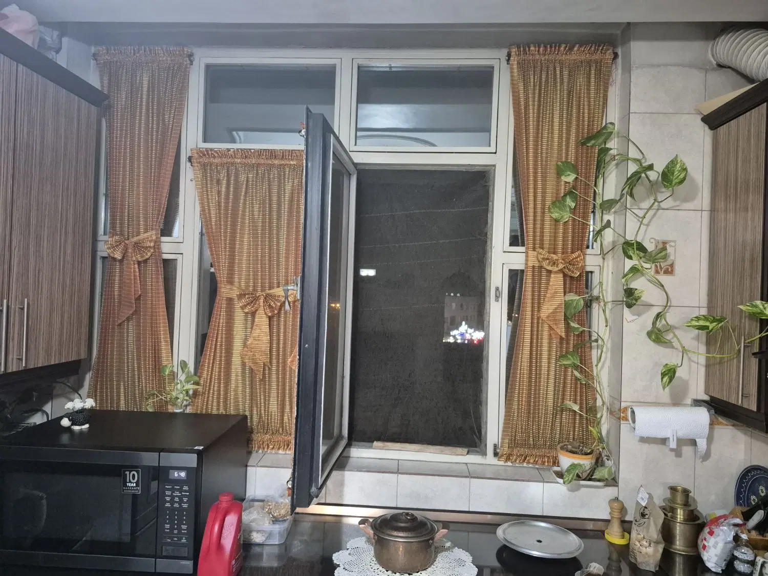 ۱۱۴ متر دوخواب ،نیازمند بازسازی ،همکف