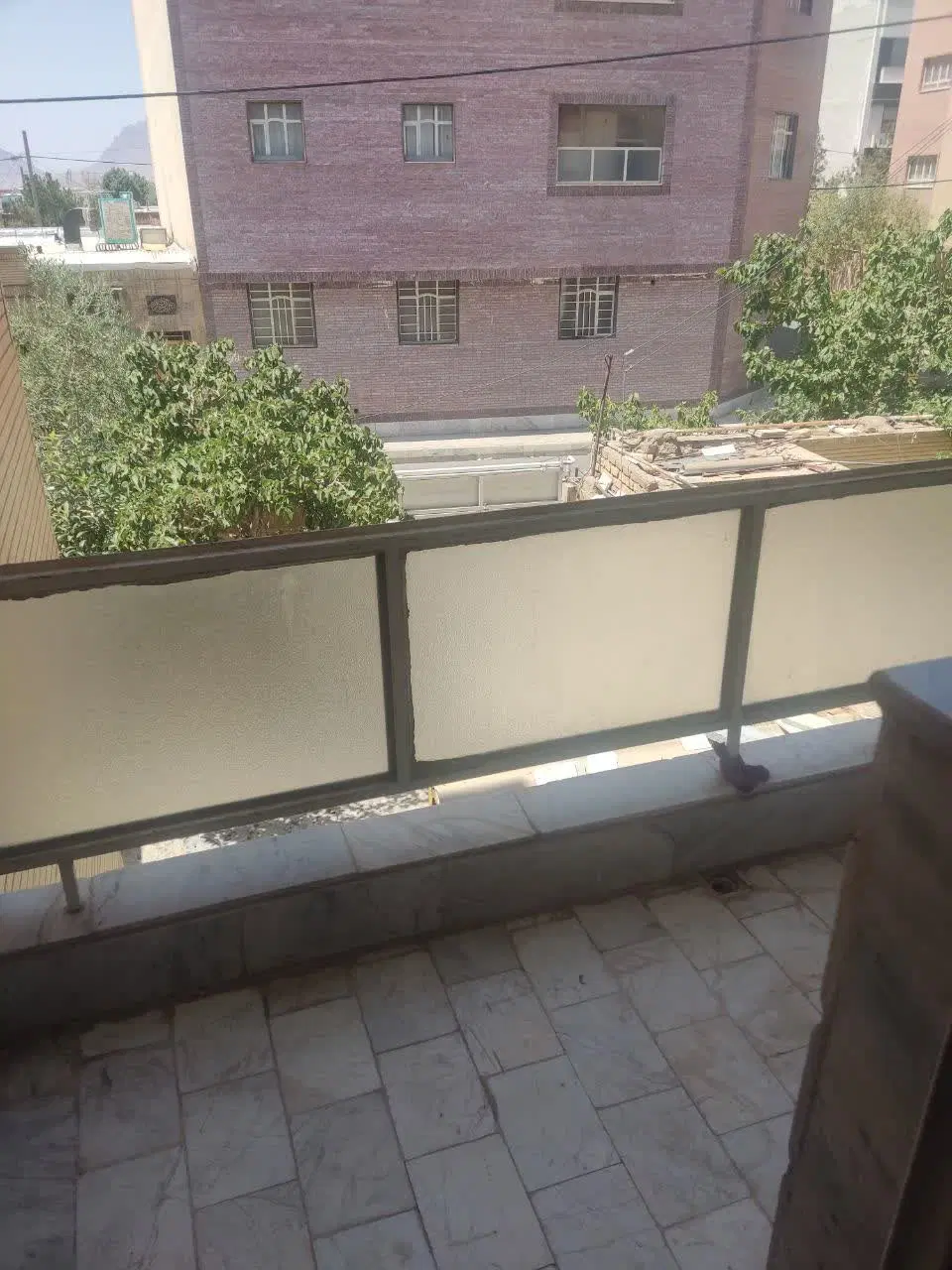 یک واحد آپارتمان ۷۵ متر واقع در ردانی پور