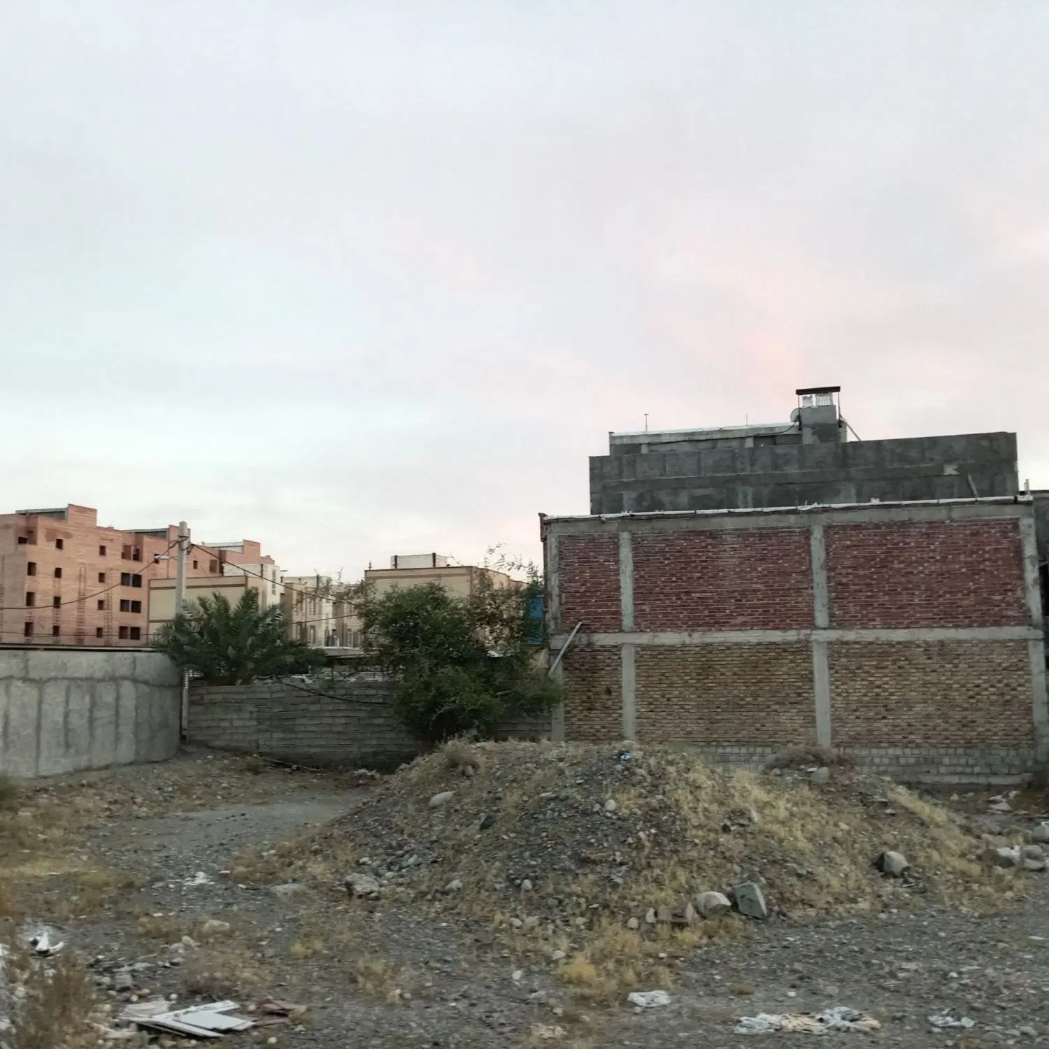 زمین مسکونی  واقع در شهزک برق جیرفت  کوچه ۳ سمیه