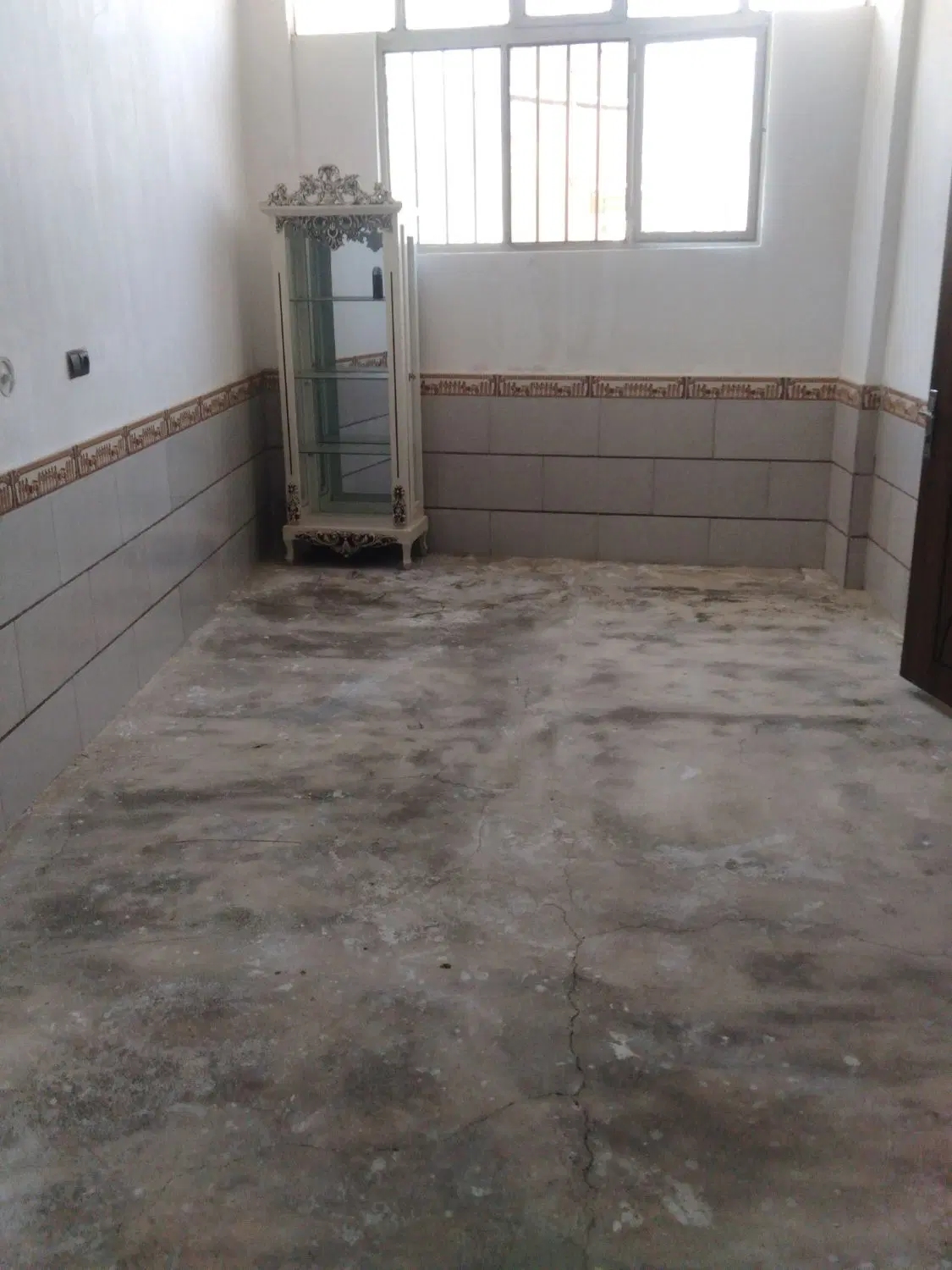 اجاره خانه همکف در بست راه جدا