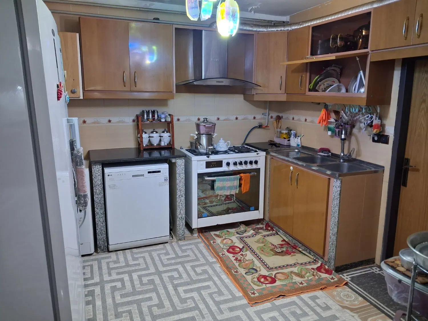رهن خانه ۸۰ متری تک خواب حیاط دار