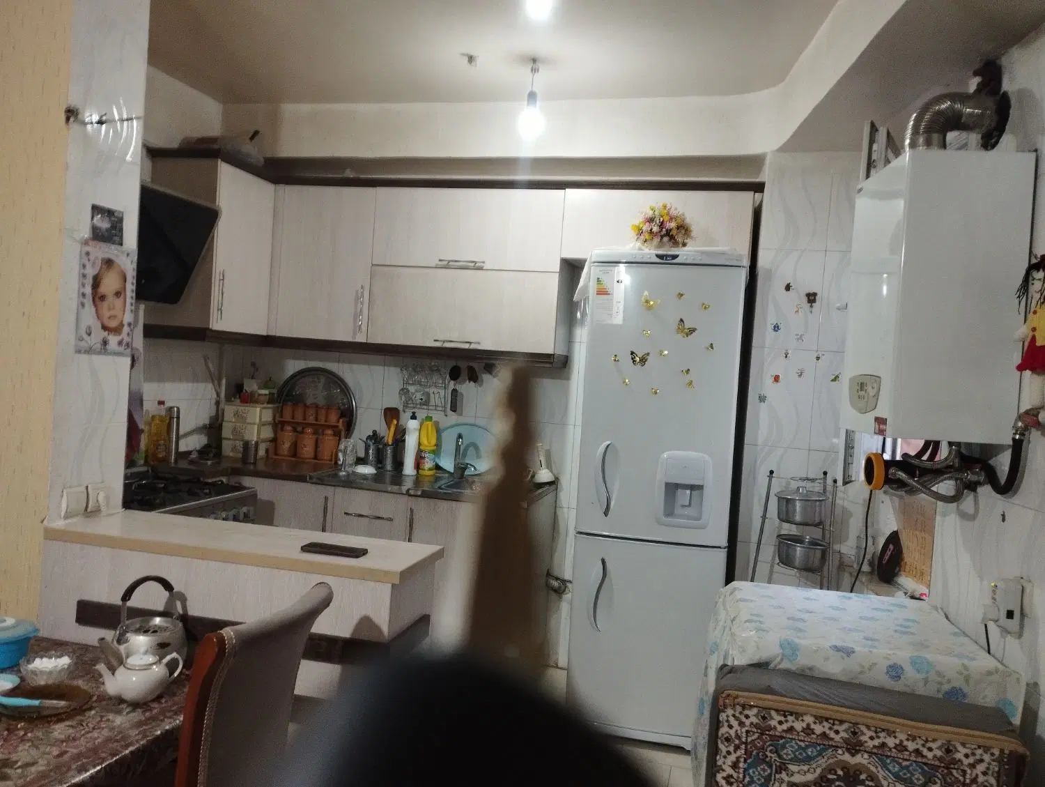 مهرگان فروشی گل سرخ