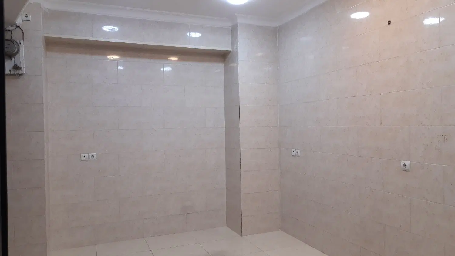 مغازه دهنه ۶متری