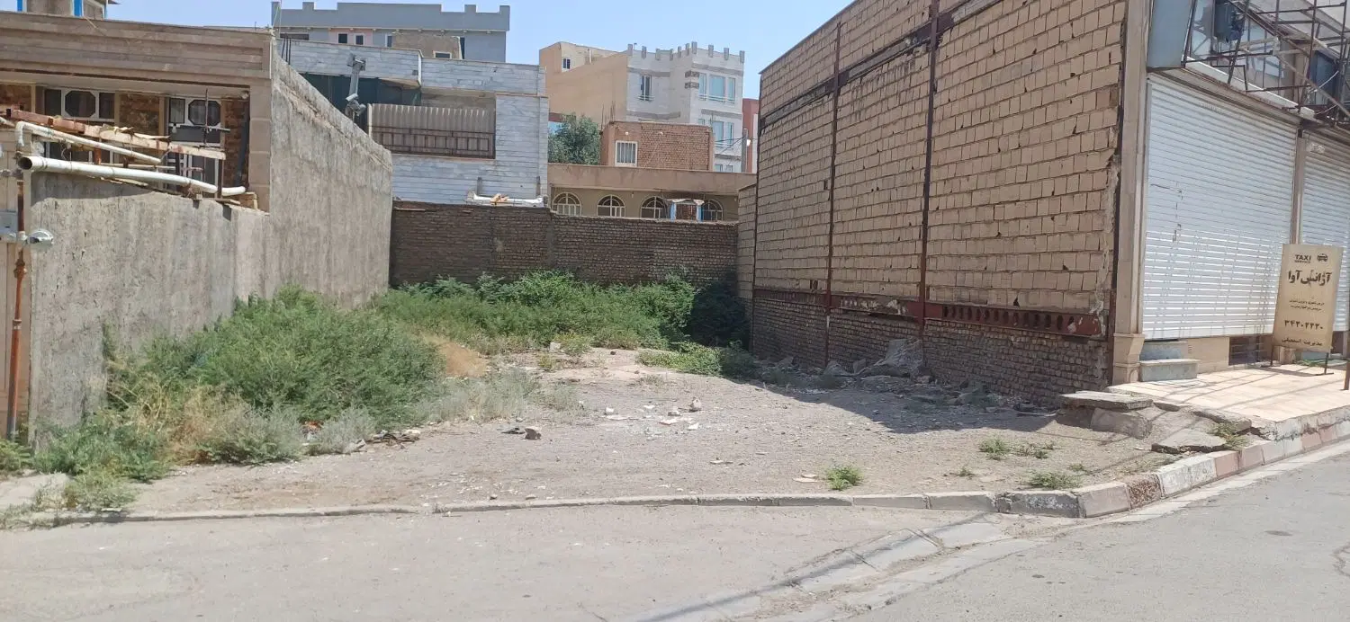 زمین تجاری - مسکونی _ روبروی دانشگاه آزاد