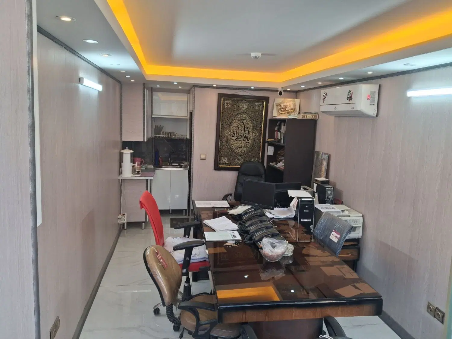 خیابان شیخ صفی چهاراه دوم ساختمان یاس
