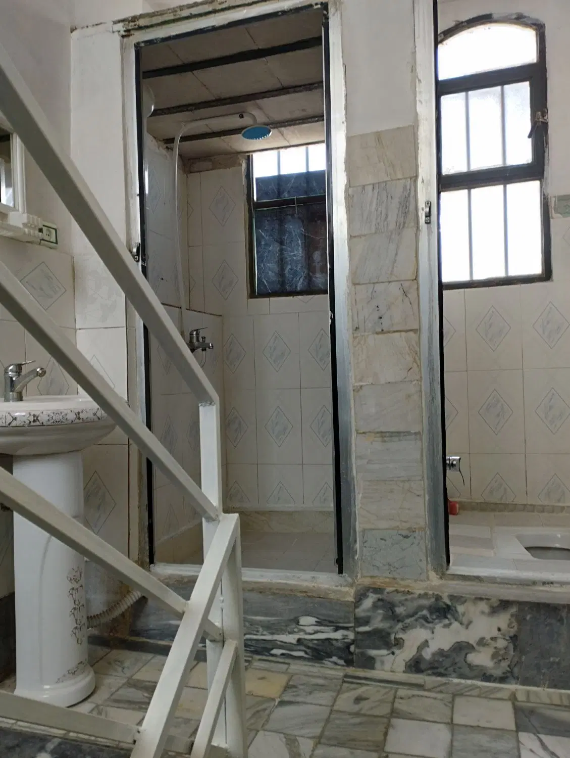 طبقه دوم توحید33 اعلایی