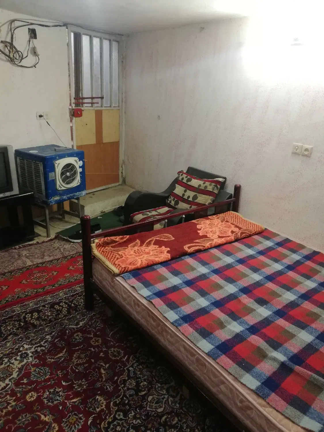 سوییت زیرزمینی باقابلیت مسکونی یا تجاری