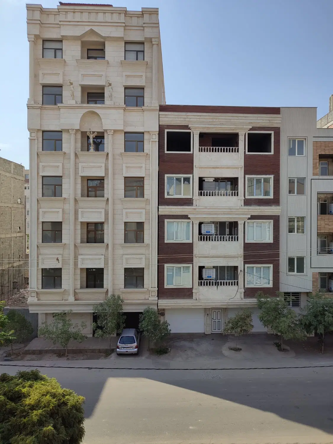 بلوار جهادمناسب اداری تجاری مهد کودک و مسکونی