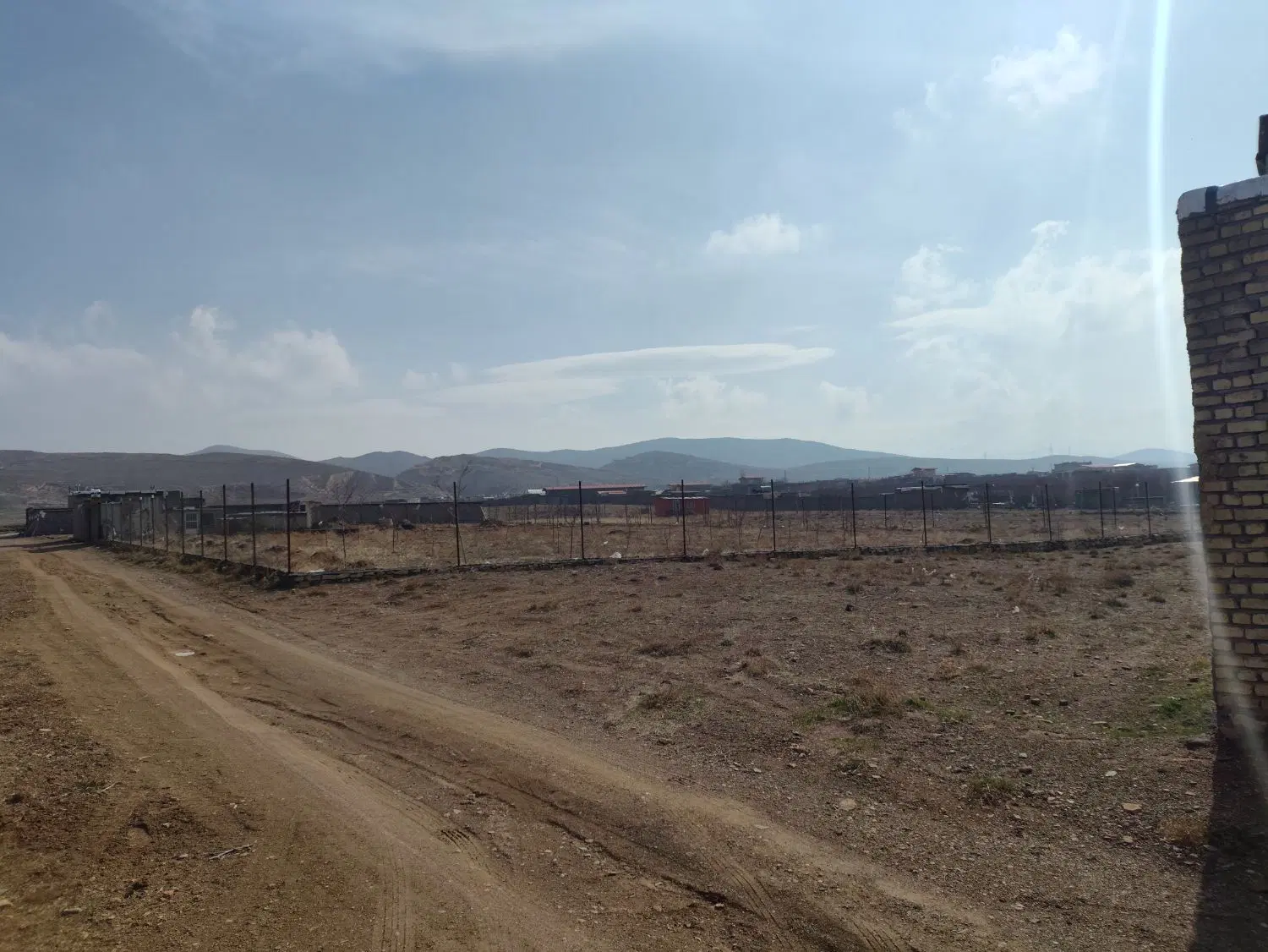 زمین باغی