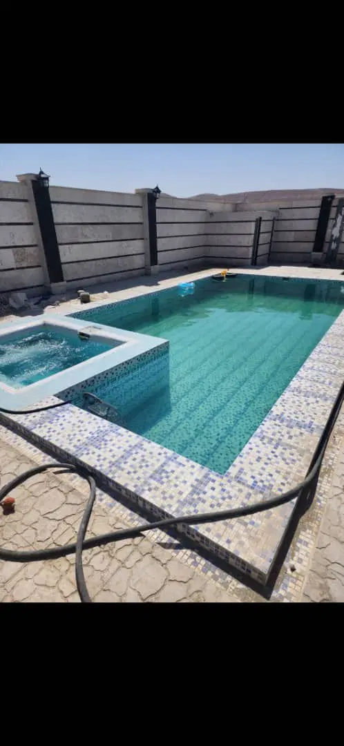 باغچه  با بنا آب  برق گاز  مدارک کامل