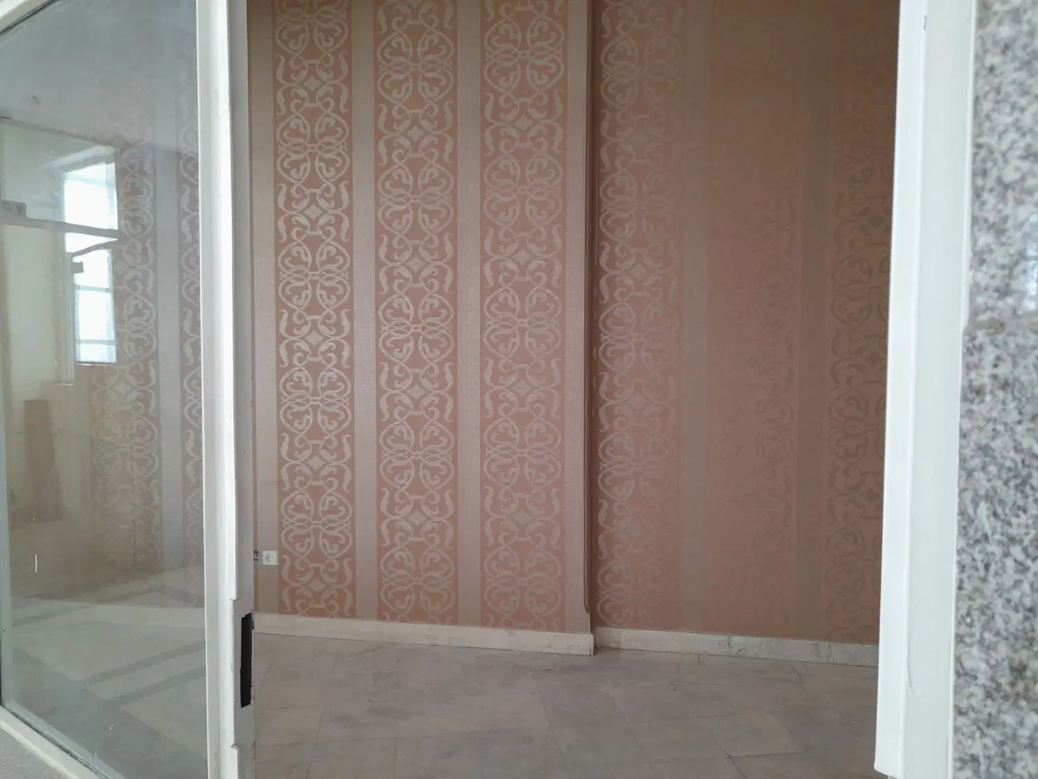 دفتر کار 13 متری در قرنی