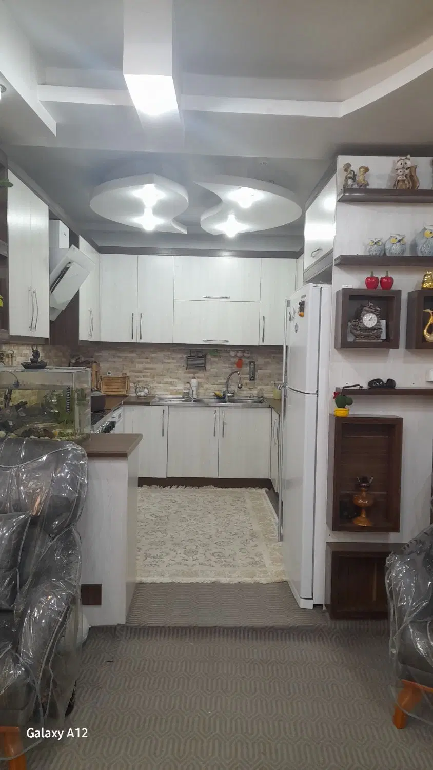 فروش آپارتمان چهار راه زند