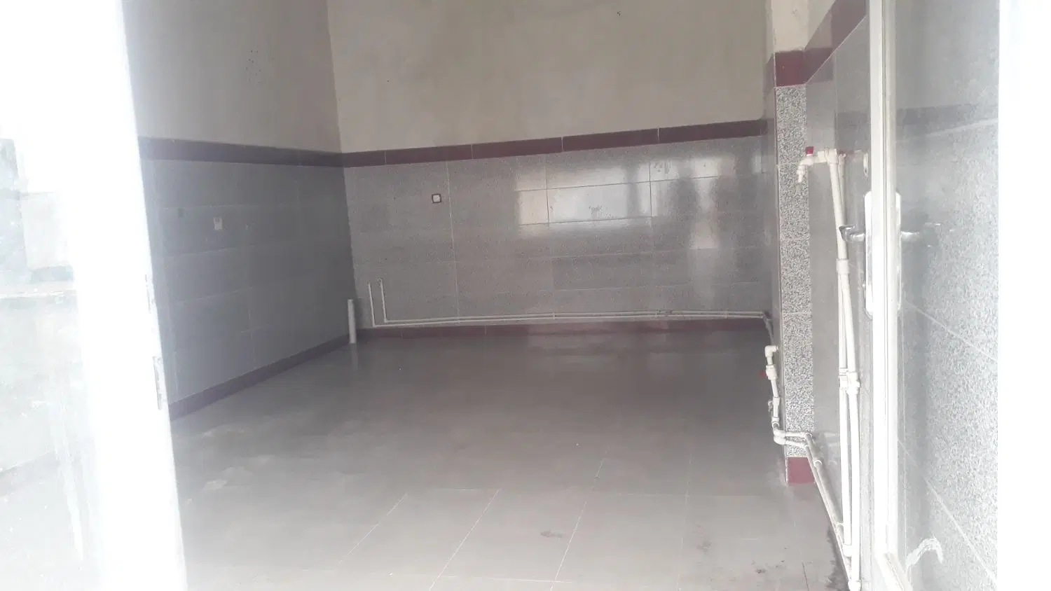 مغازه ۲۵ متری میدان خیابان مادر کریمی