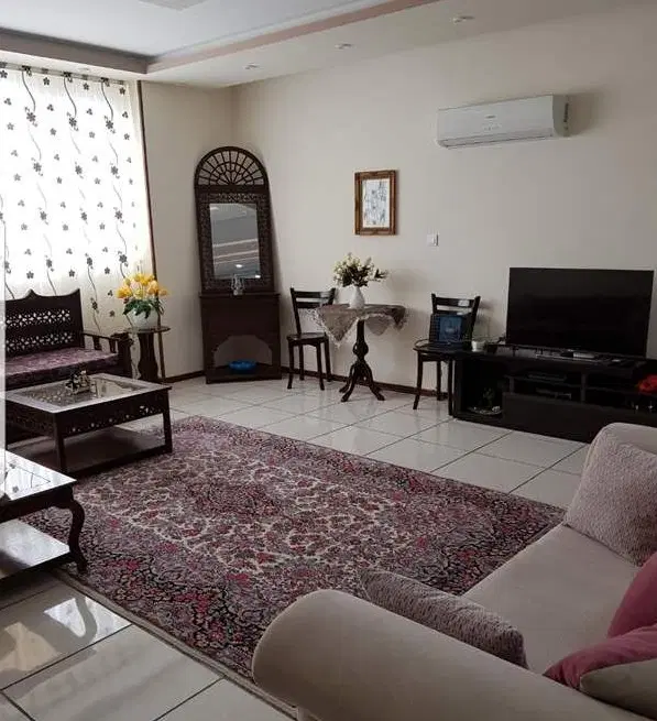 ۱۰۰متری ویلایی