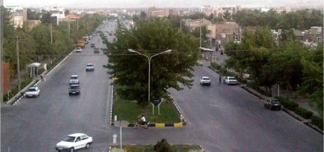 ویلایی ۱۶۰متری با ۴۰متر تجاری دائم
