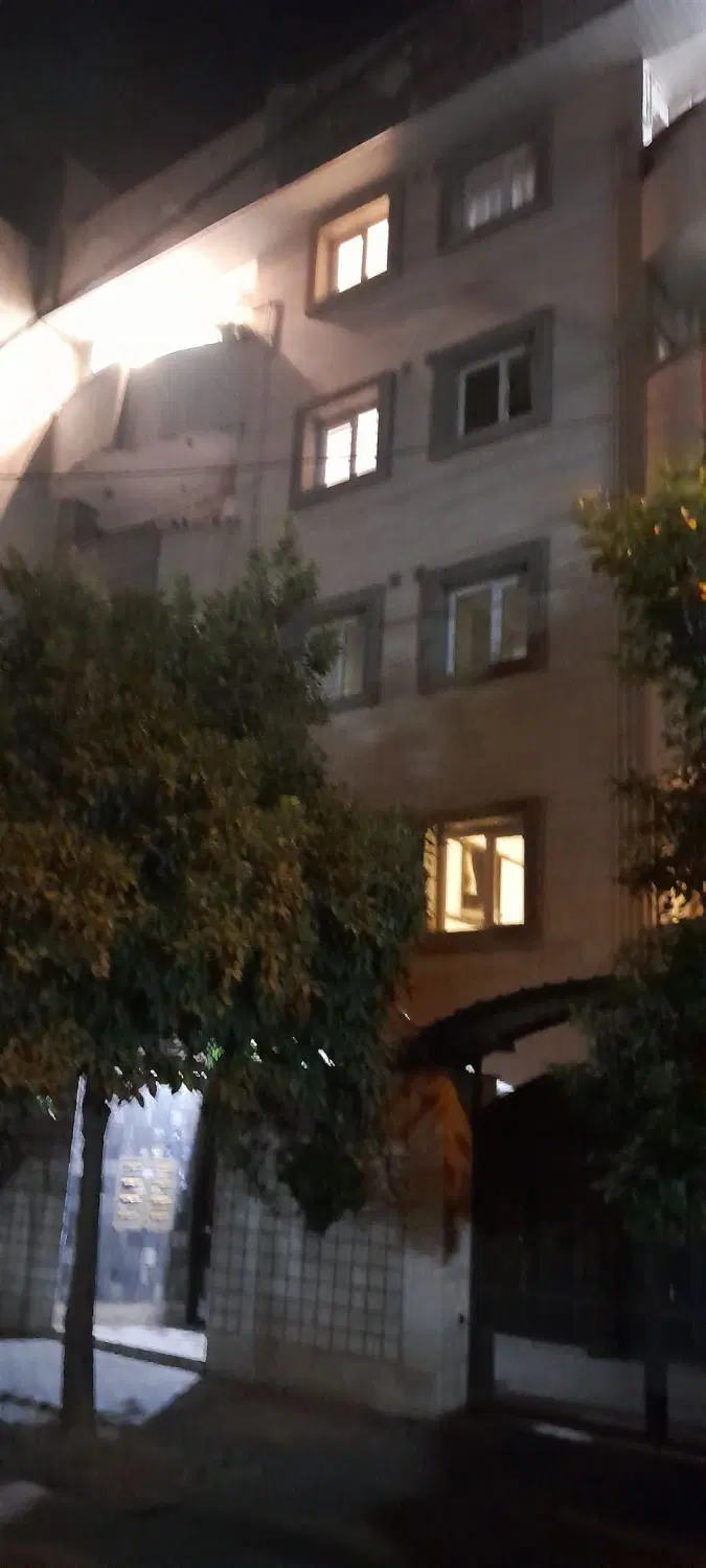 مطهری  جنوبی فرد آپارتمان ۹۰ متر