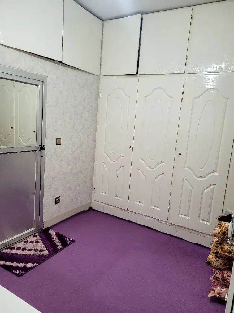 همکف و دربست