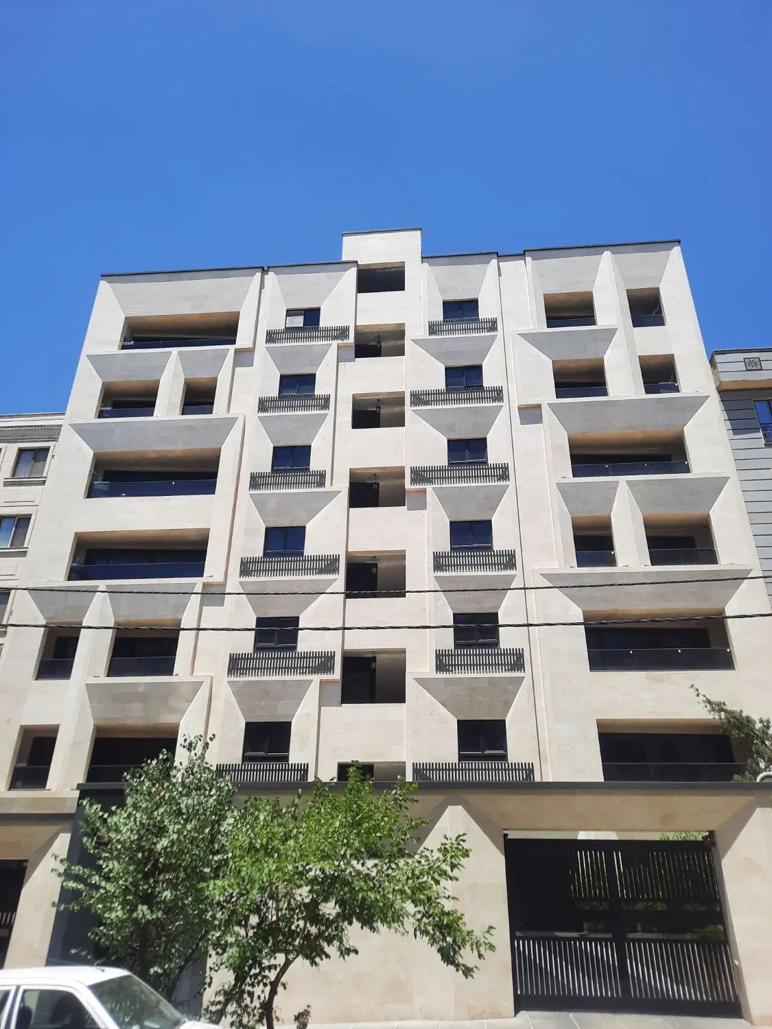 112متر ۲خواب فول تاپ لوکیشن نوساز