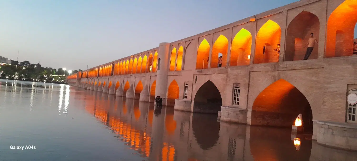 خانه کلنگی منتظری شمالی خرم غربی