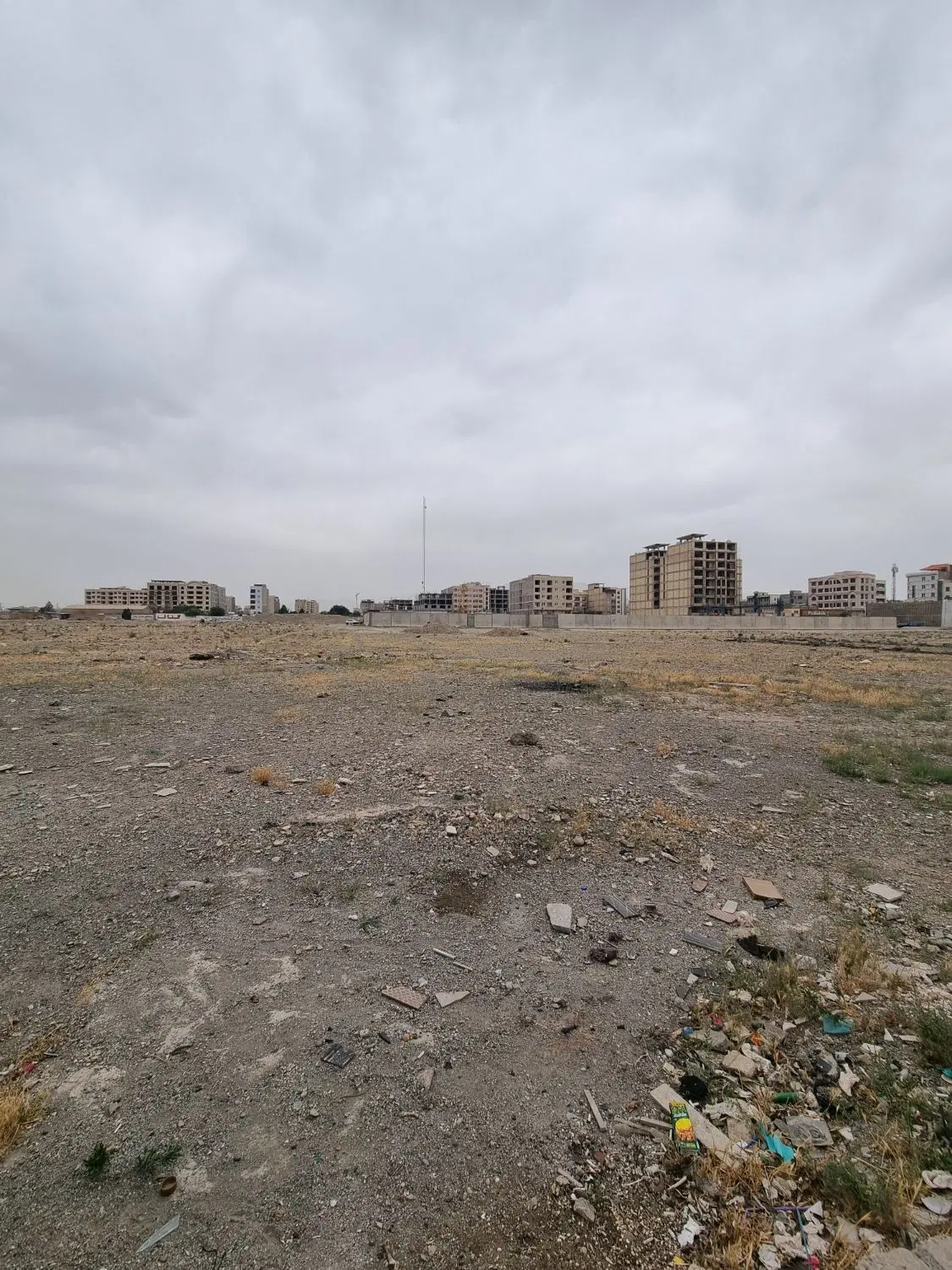 زمین 1000 متری اندیشه