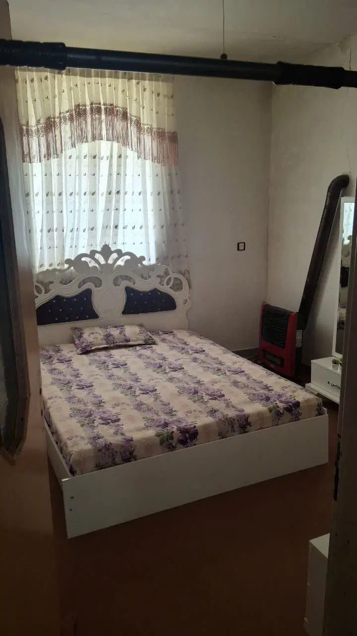 خانه ۱۳۰ متری