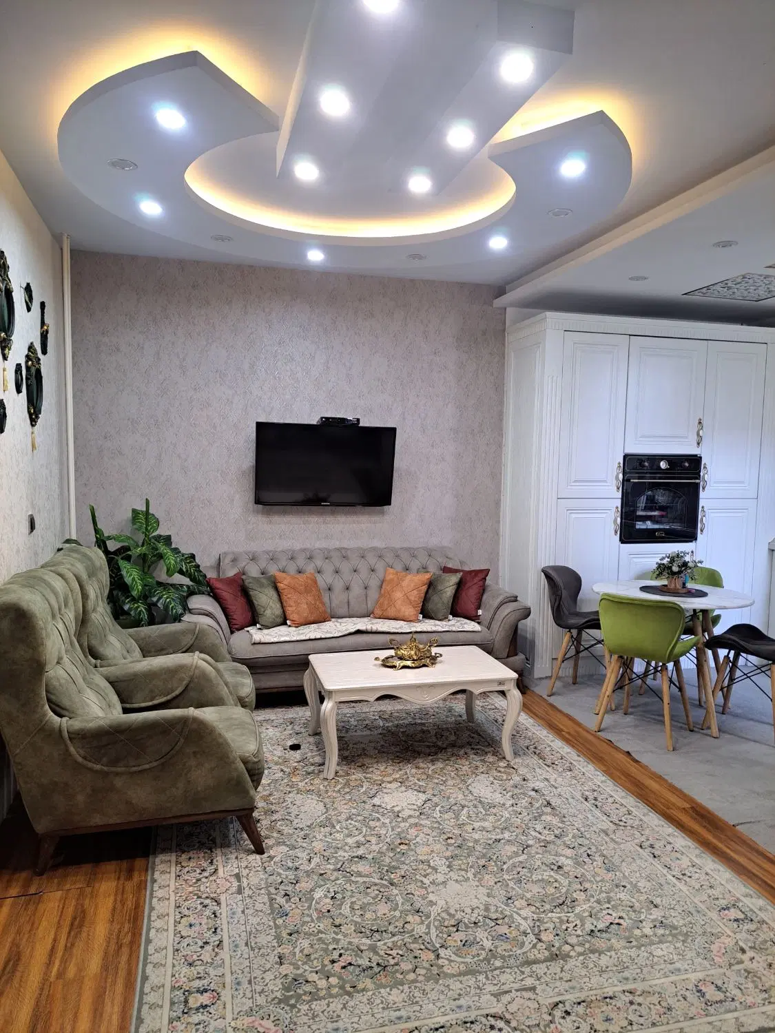 آپارتمان ۱۸واحدی