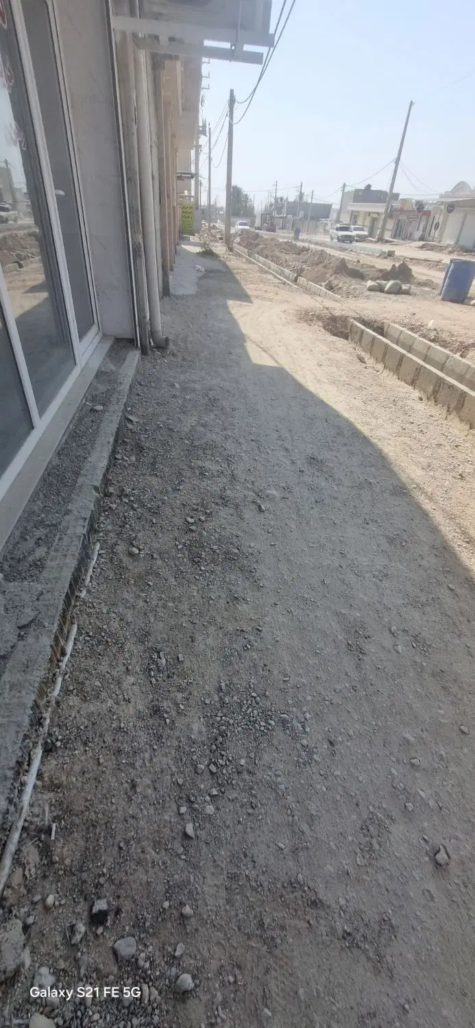 فروش یک باب خانه تجاری مسکونی وسه باب مغازه