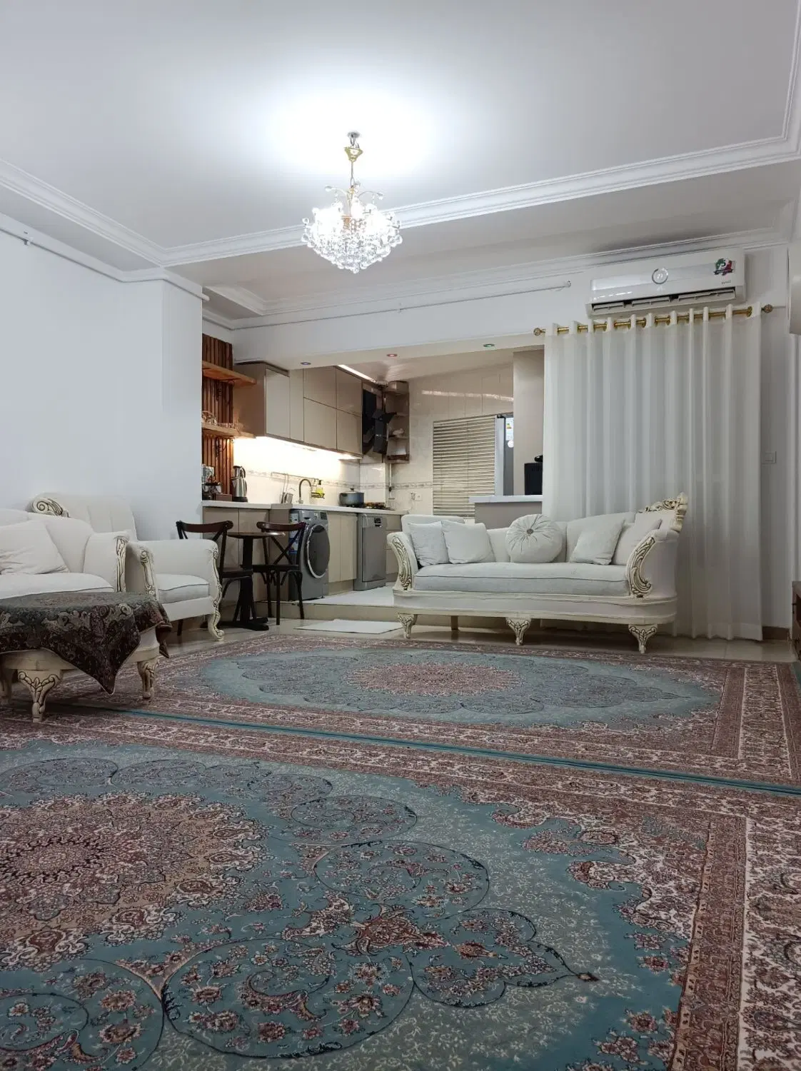 فروش واحد۷۷متری در رسالت