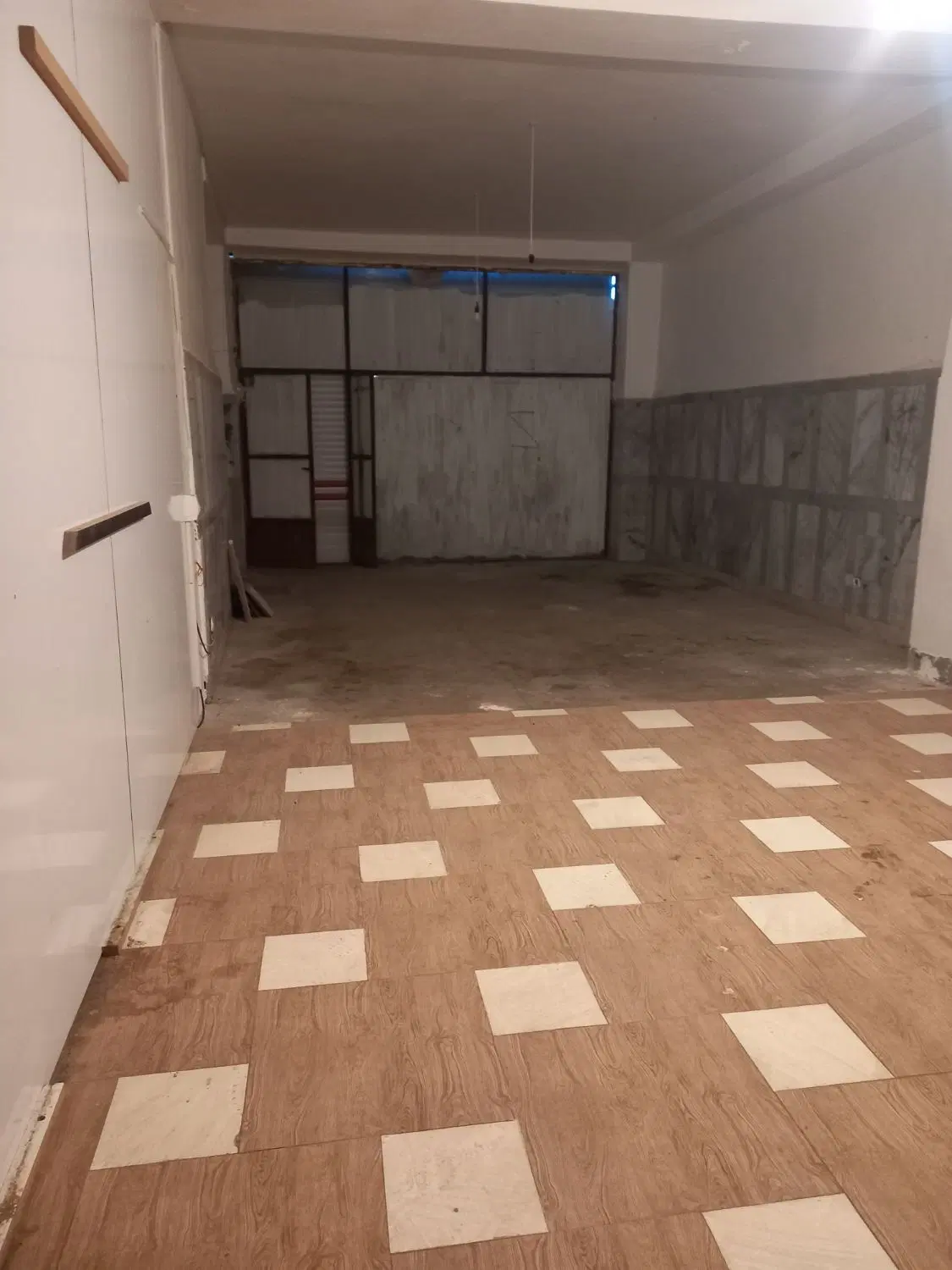 اجاره مغازه ۱۱۰ متری در طالقانی