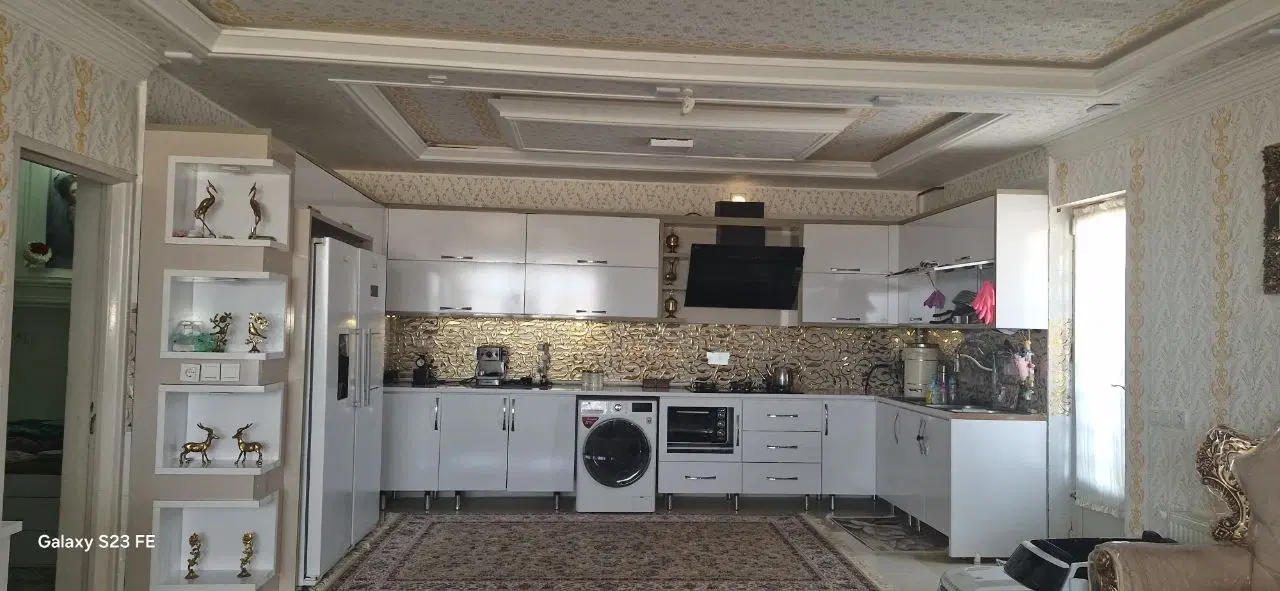 خانه اجاره ای طبقه بالا